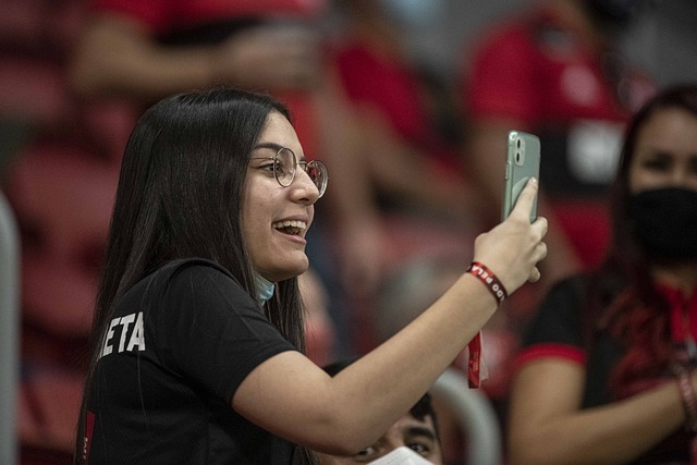 正成为一个 正成为一个